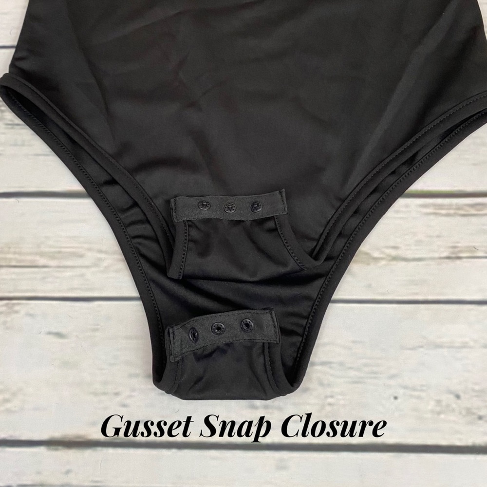 Avant Garde Ruffled One Shoulder Bodysuit Swimsuit - Picture 14 of 16